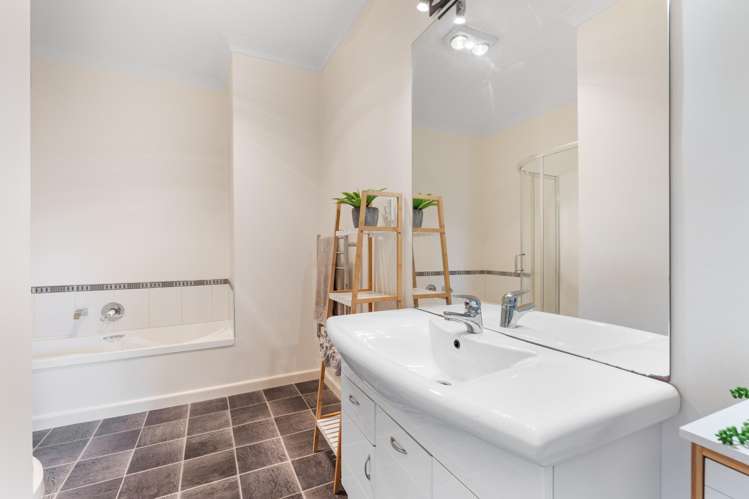 178 Waikawa Beach Road Manakau_17