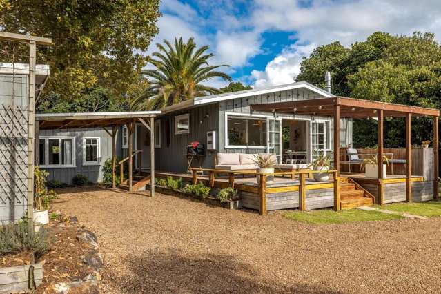 3-Bedroom Cottage – Central & Peaceful