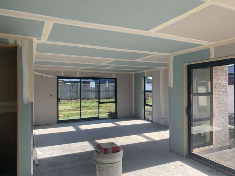 184 Faringdon Boulevard Rolleston_2