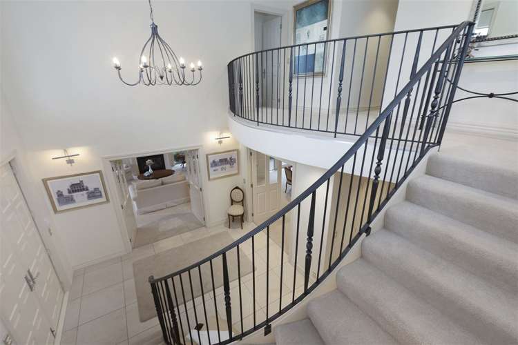 49 Lexington Place Shirley_25