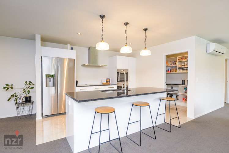 15 Roots Street East Feilding_1