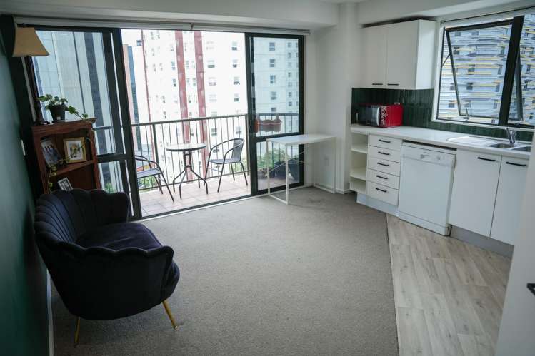 9D/6 Whitaker Place Auckland Central_5