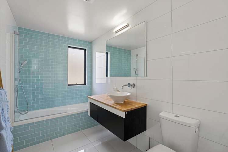 59 Risinghurst Terrace Lower Shotover_12