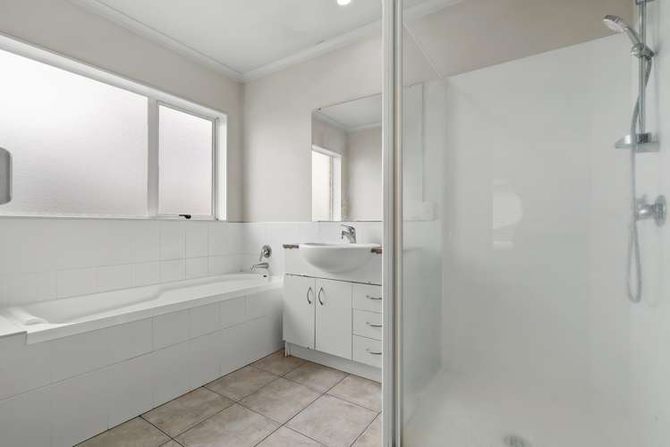 327 Chapel Road Flat Bush_10