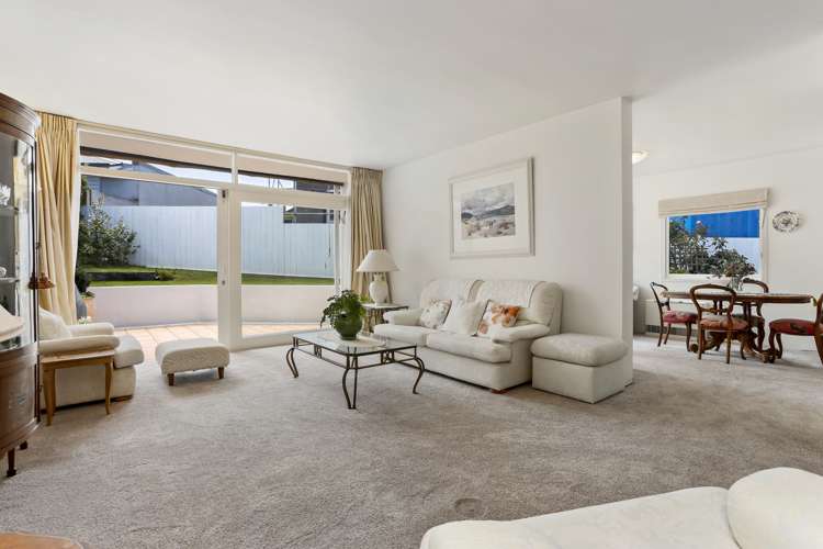 3/212 Hurstmere Road Takapuna_7