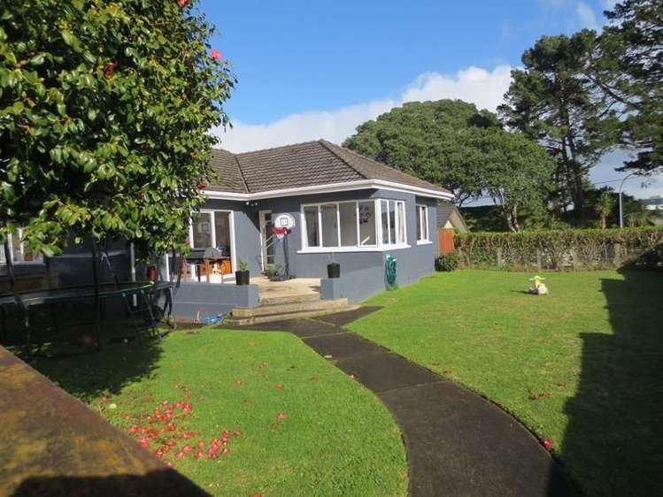 8 Warangi Street Strandon_5