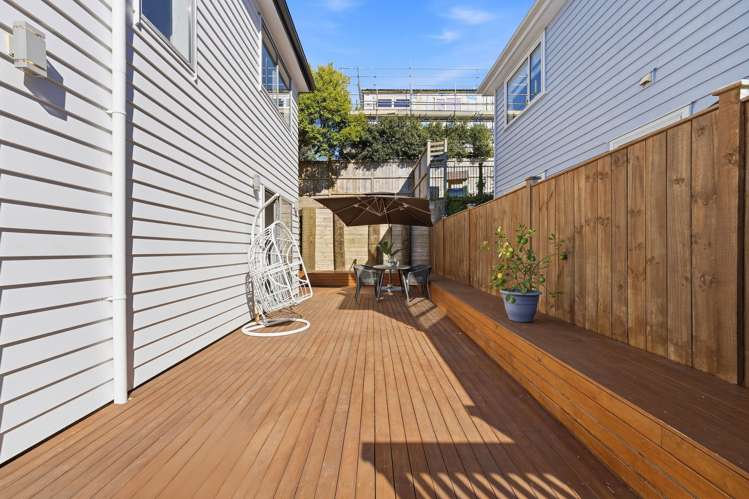 2/65 Francis Street Hauraki_17
