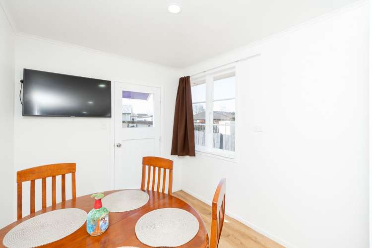 9 & 9A Odette Street Bader_24