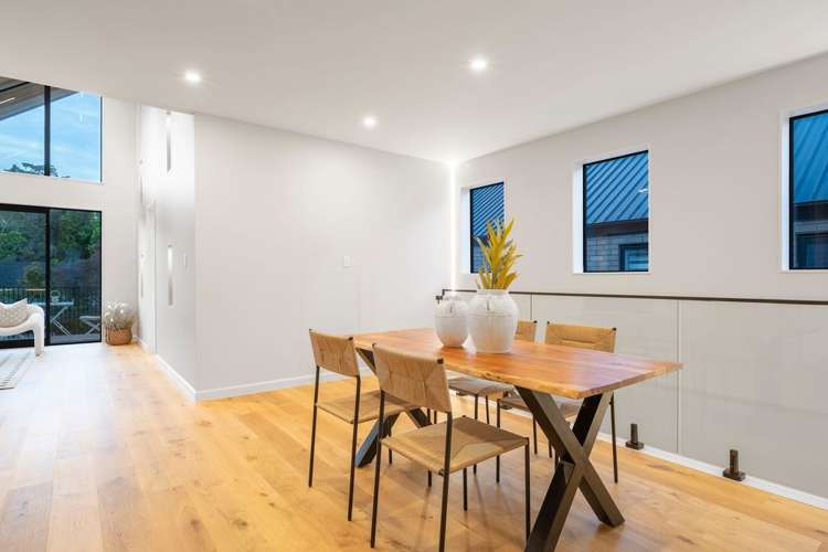 1 & 2/101 Oaktree Avenue Browns Bay_39