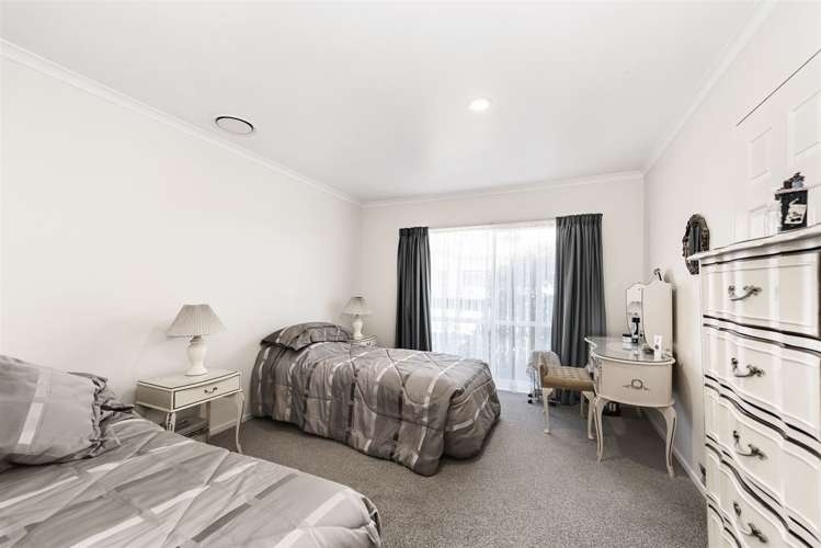 21 Village Park Drive Welcome Bay_15