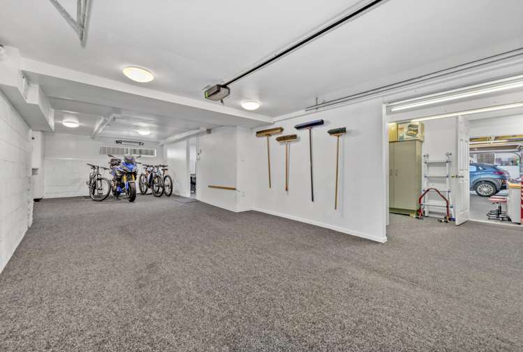 9 Bradbury Road Botany Downs_31