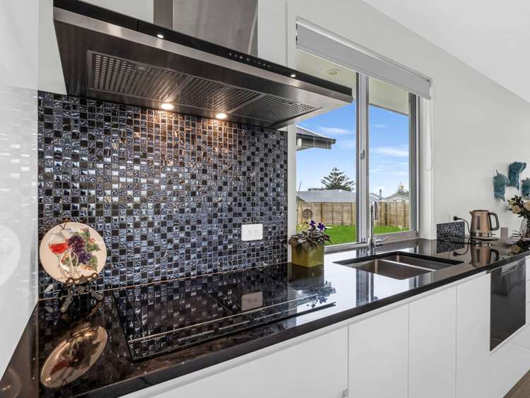 20 Taonui Street Waitarere Beach_10