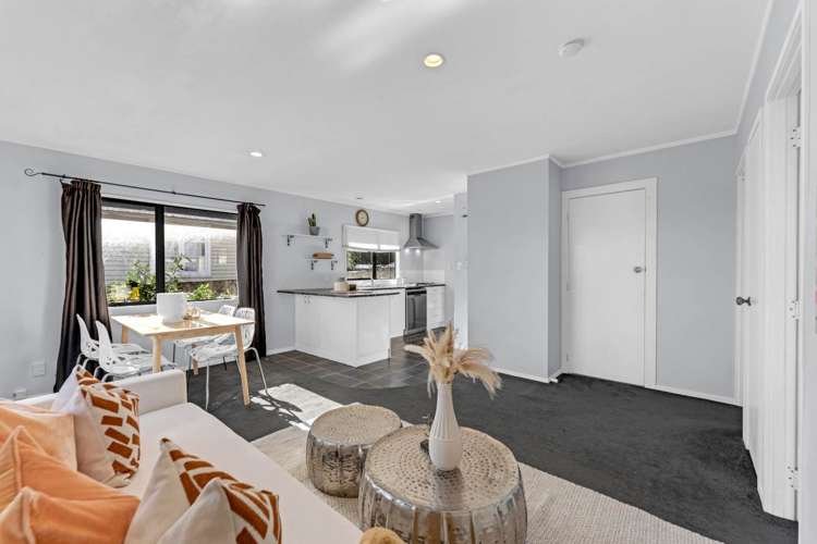 2/78 Court Crescent Panmure_6