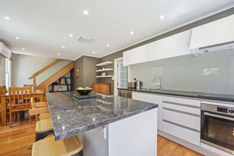 102 Parkvale Road Karori_10