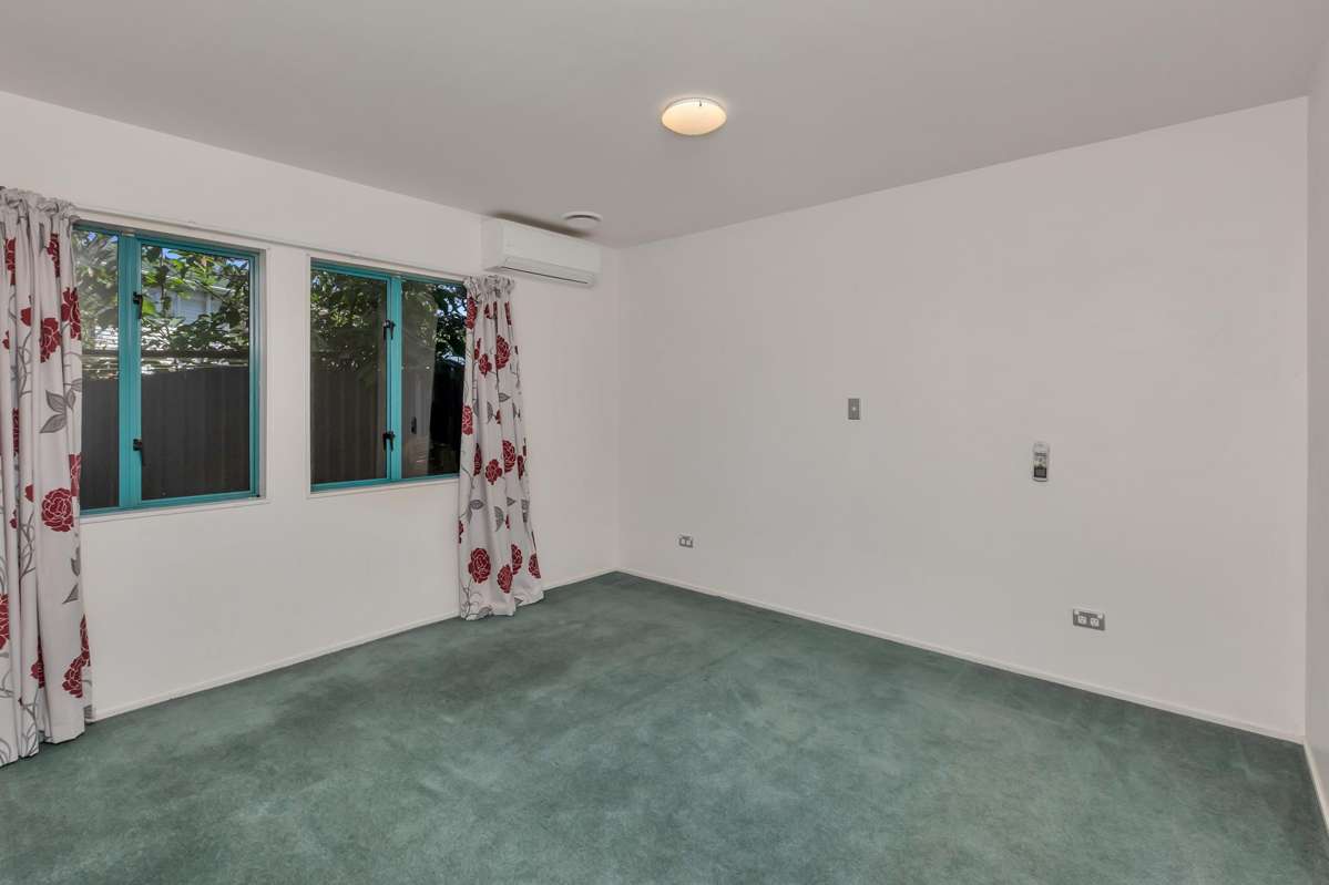 2/31 McClintock Street_3