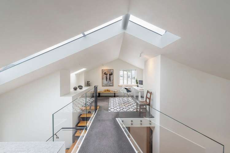 13 Scarborough Terrace Mount Victoria_13