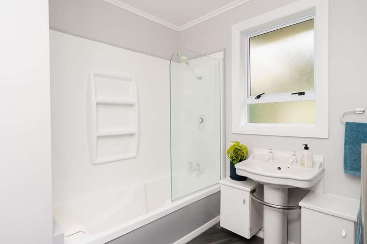 3 Glengyle Street Vauxhall_32