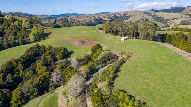 6 Millett Road Whangaripo_4