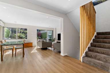 9 Richard Farrell Avenue_3