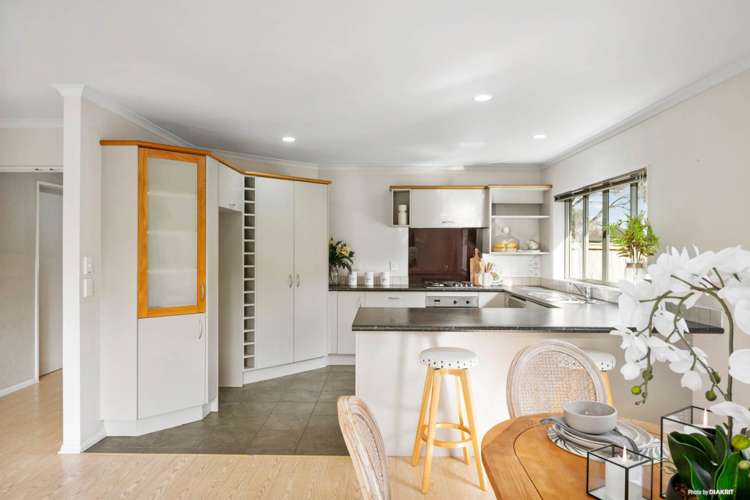 8 Dalcross Drive Flat Bush_17