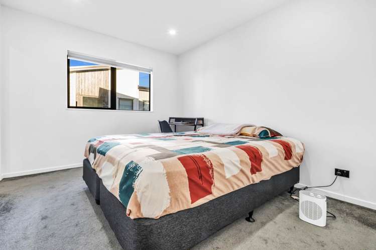 711 Massey Road Mangere_10
