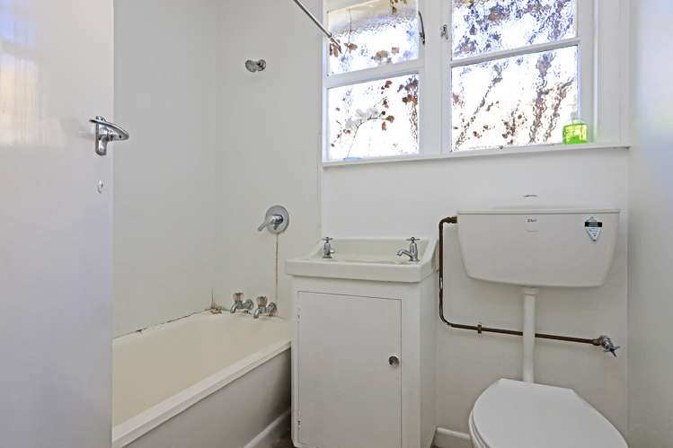 1008 Hood Street Mayfair_7