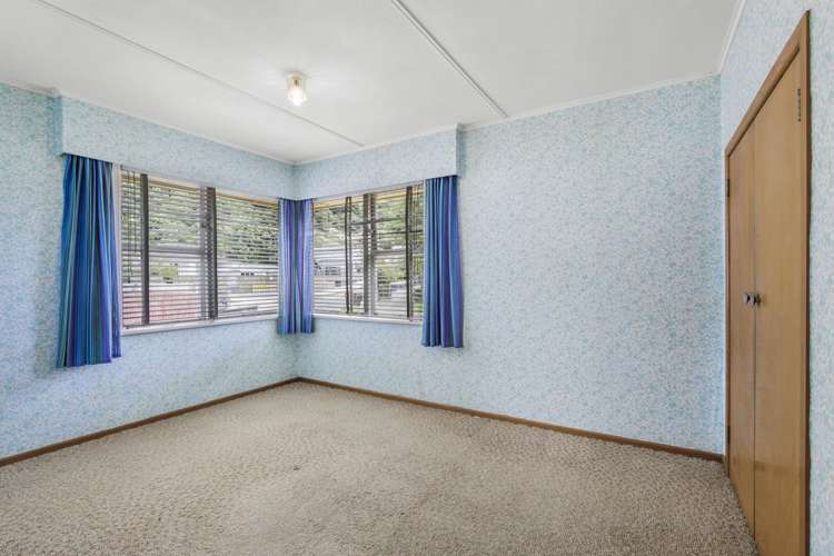 33 Lees Grove Wainuiomata_12