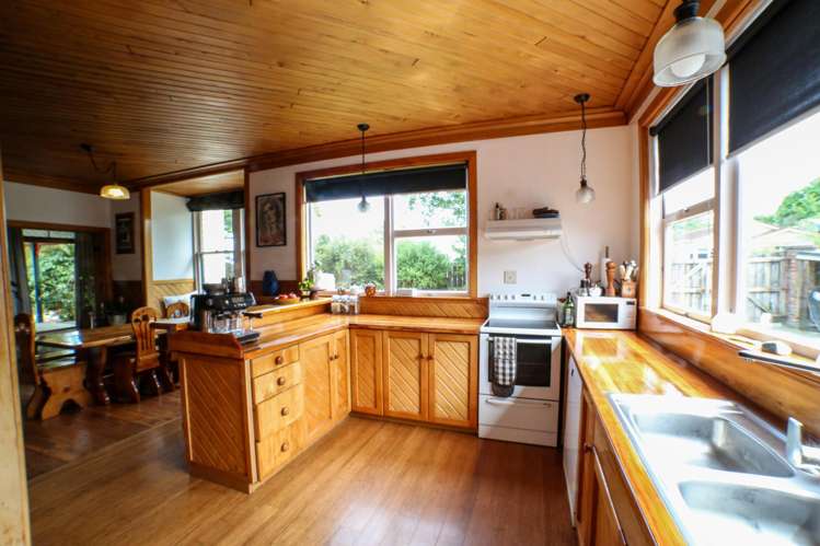 202 Stafford Street Hokitika_16