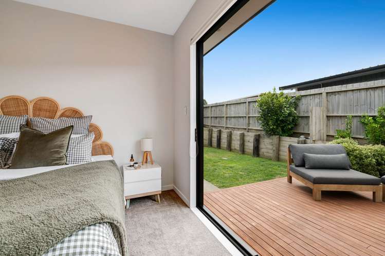 13 Surf View Crescent Red Beach_11