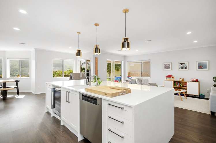 125 Woodman Drive Tawa_11