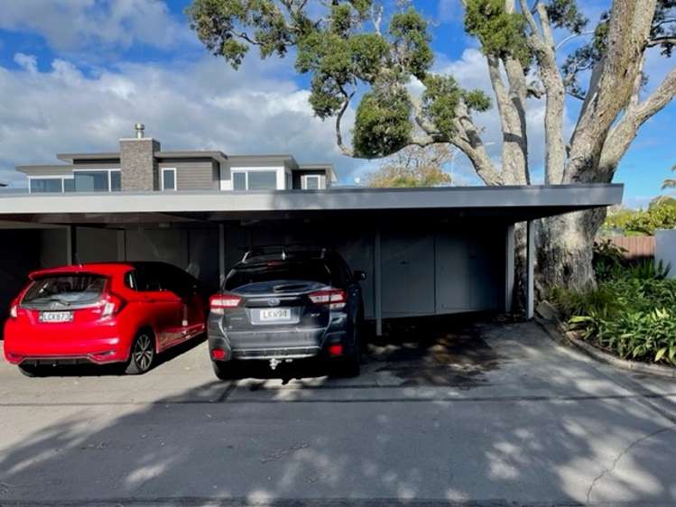 2/241 Hurstmere Road Takapuna_11