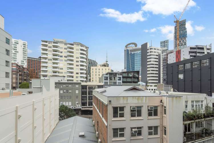 616/41 Beach Road Auckland Central_11