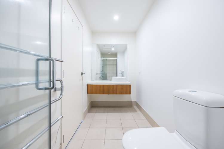 207/2 Dockside Lane Auckland Central_14