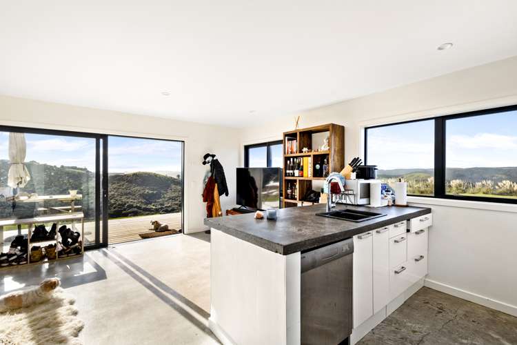 165 Constable Road Muriwai_16