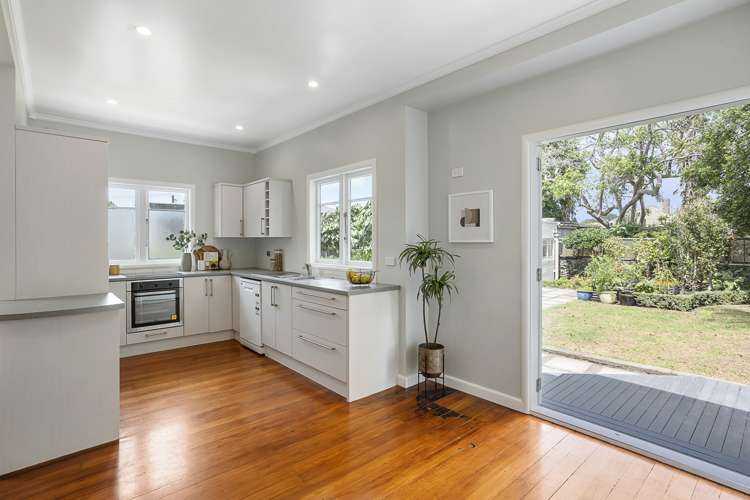 2 Hazelmere Road Sandringham_16