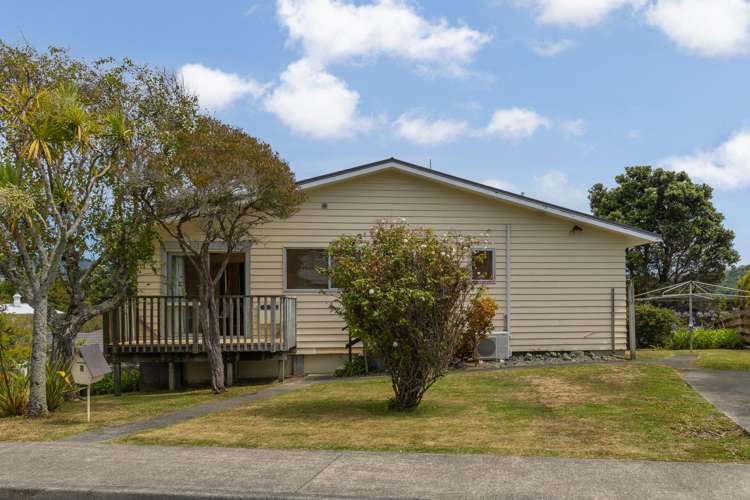 1 Cassley Crescent Papakowhai_13