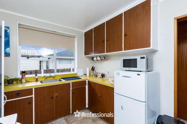 2/12 Tacoma Drive Totara Park_4