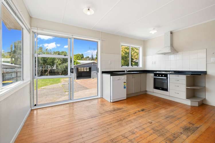 22 Lingfield Street Glenfield_5