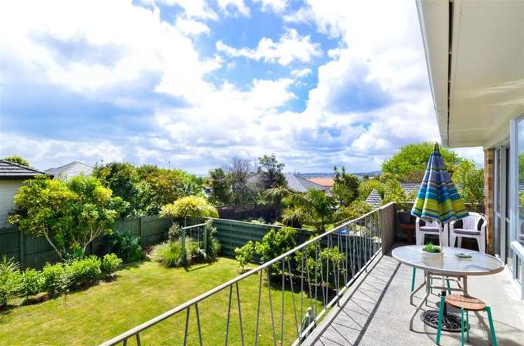 24 Taitua Drive Te Atatu South_7