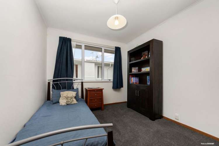 207 Sturges Road Henderson Heights_6