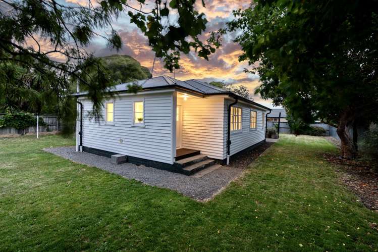 16 School Road Woodend_18