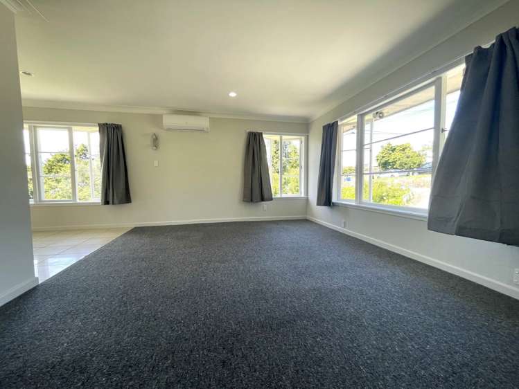 2 Glenorchy Street Glen Eden_1