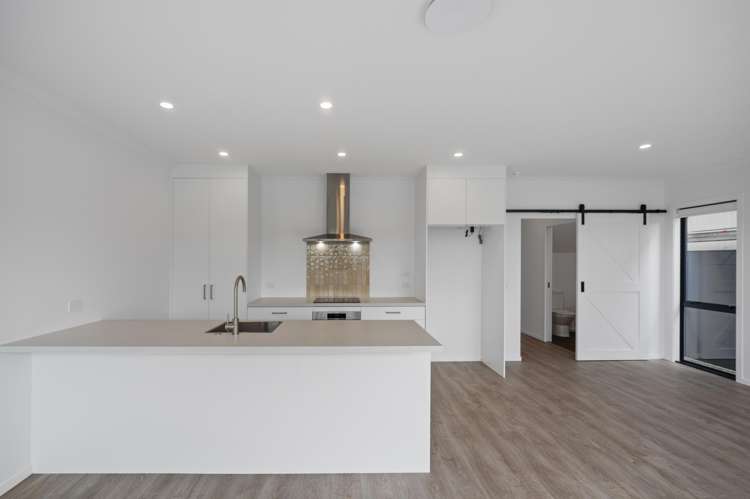 11 Constellation Way_3
