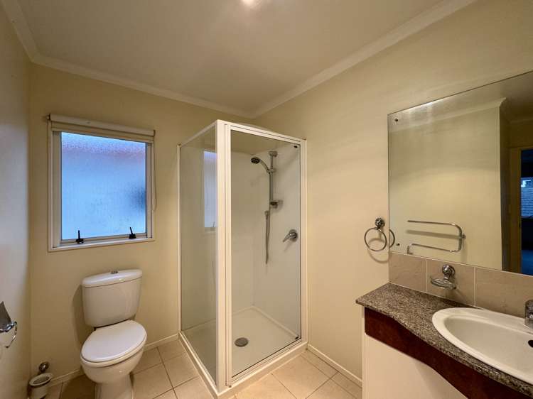 24 Lissleton Drive East Tamaki_5