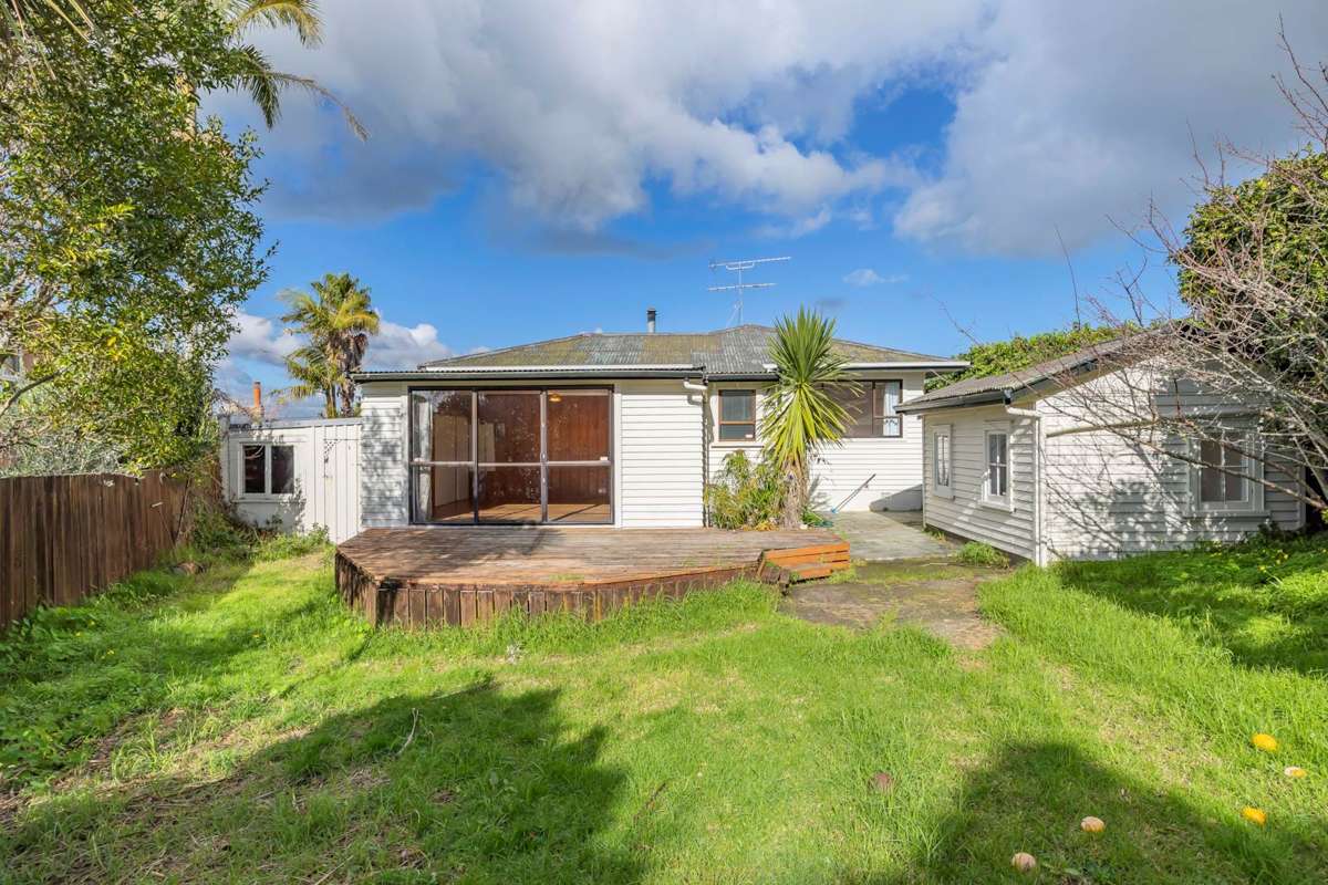 198 Riddell Road_4