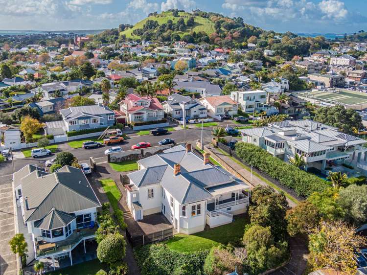 43 Clarence Street Devonport_17