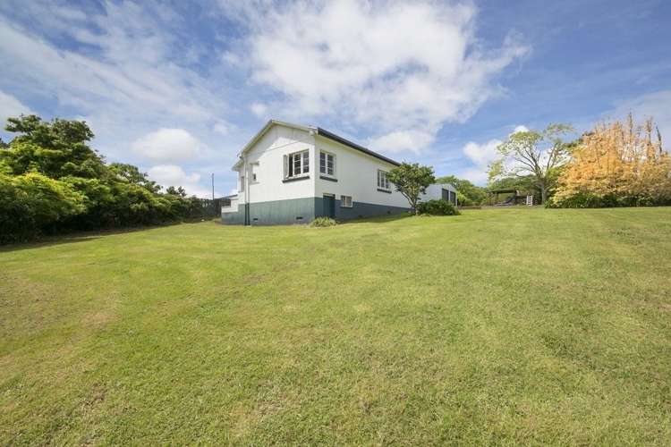 839 Ridge Road Riverhead_16