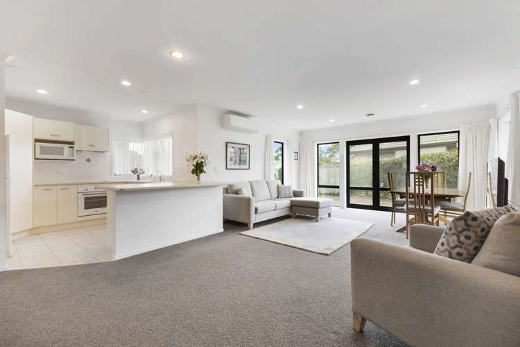 3 Atworth Way Burswood_5