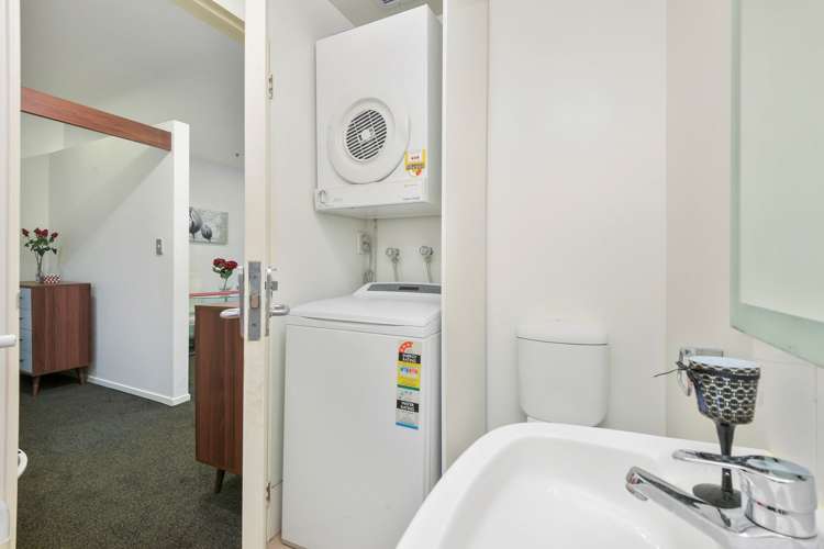 2f/18 Federal Street Auckland Central_9