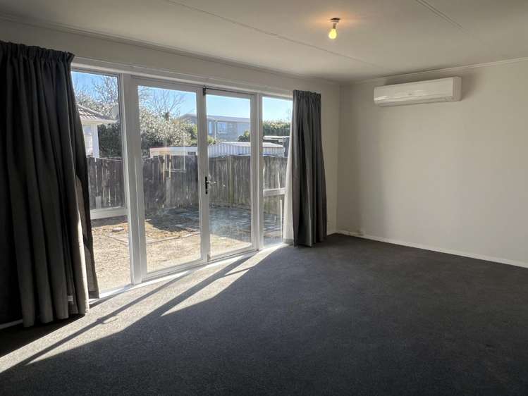 68 Montgomery Crescent 1107_7